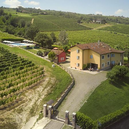 Vigna Dell'Acqua Villa Санто Стефано Белбо Екстериор снимка
