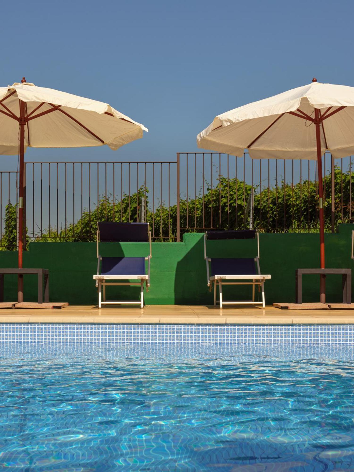 Vigna Dell'Acqua Villa Санто Стефано Белбо Екстериор снимка